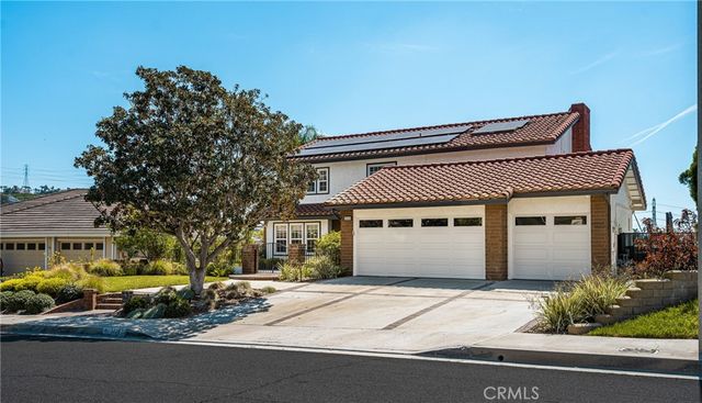 3226 E Ridgeway, Orange, CA 92867