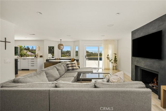 3226 E Ridgeway, Orange, CA 92867