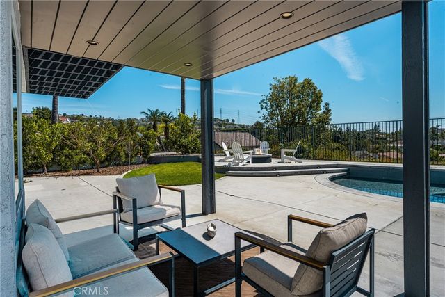 3226 E Ridgeway, Orange, CA 92867