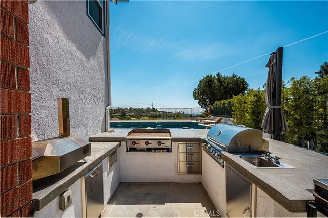 3226 E Ridgeway, Orange, CA 92867