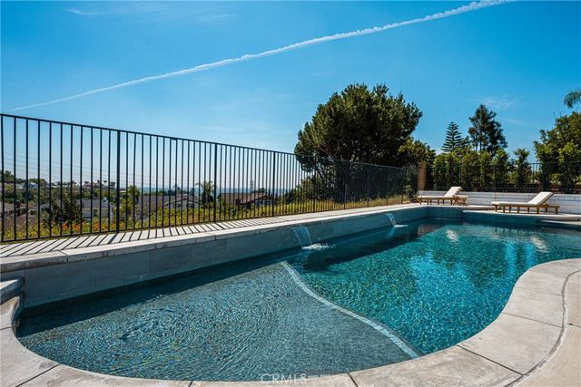 3226 E Ridgeway, Orange, CA 92867