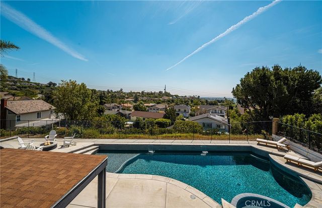 3226 E Ridgeway, Orange, CA 92867