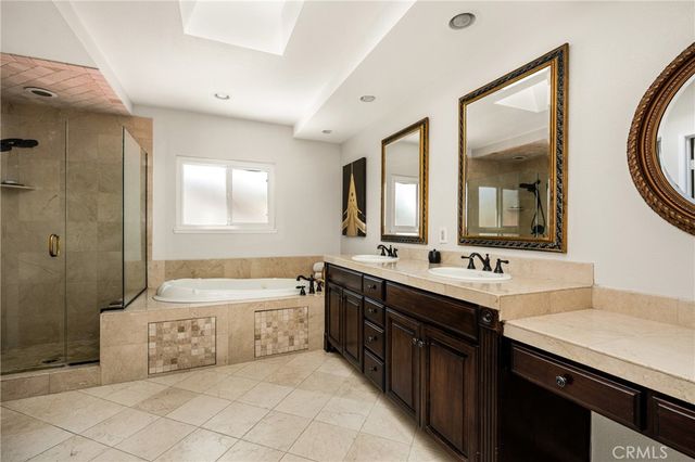 3226 E Ridgeway, Orange, CA 92867