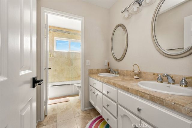 3226 E Ridgeway, Orange, CA 92867