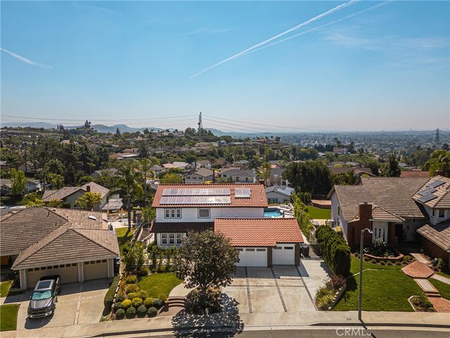 3226 E Ridgeway, Orange, CA 92867