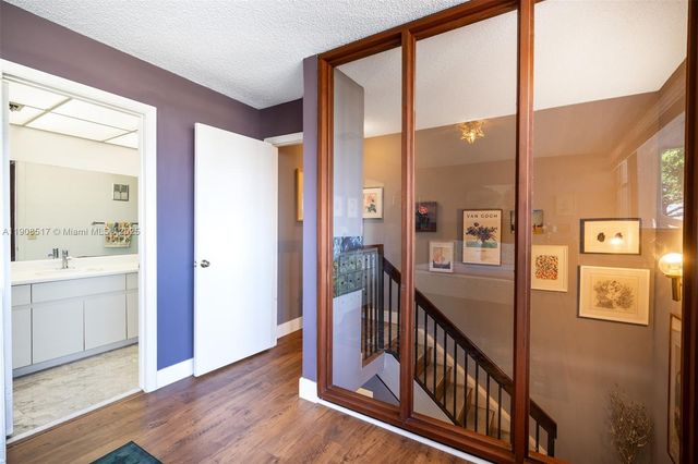 1207 NW 123rd Ave, Pembroke Pines, FL 33026