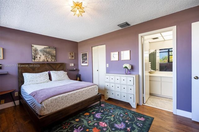 1207 NW 123rd Ave, Pembroke Pines, FL 33026