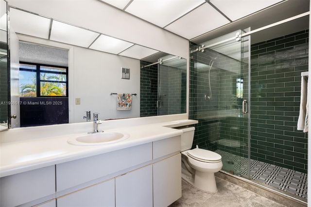 1207 NW 123rd Ave, Pembroke Pines, FL 33026