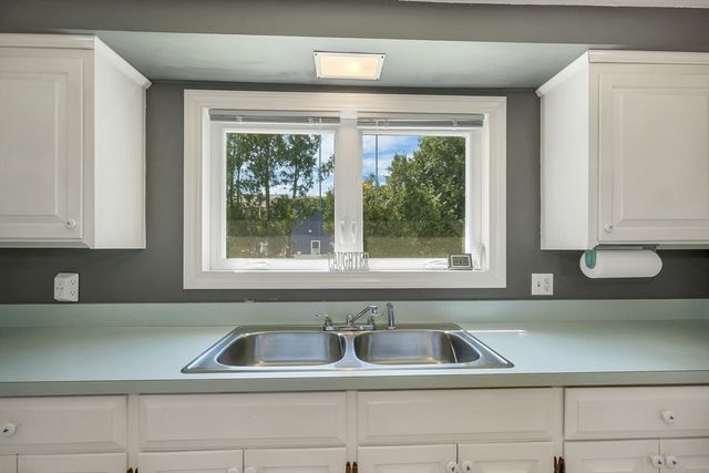 36 Louisberg St, Lawrence, MA 01843