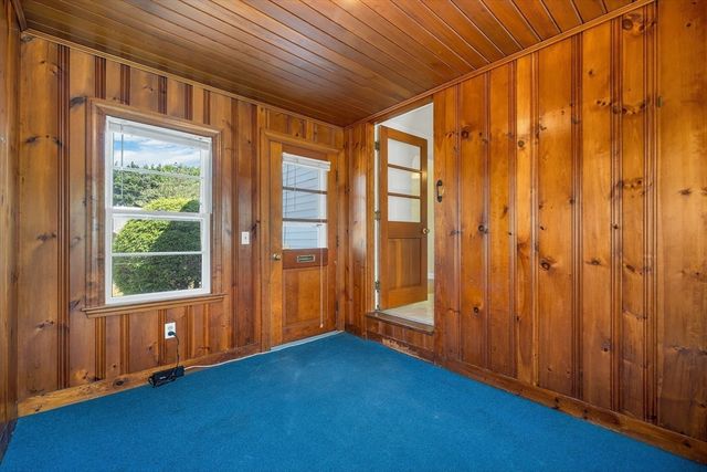 36 Louisberg St, Lawrence, MA 01843