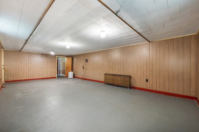 36 Louisberg St, Lawrence, MA 01843