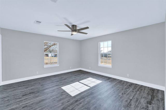 566 Mccraw Lane, Denison, TX 75021