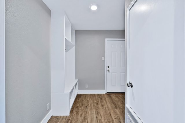 566 Mccraw Lane, Denison, TX 75021