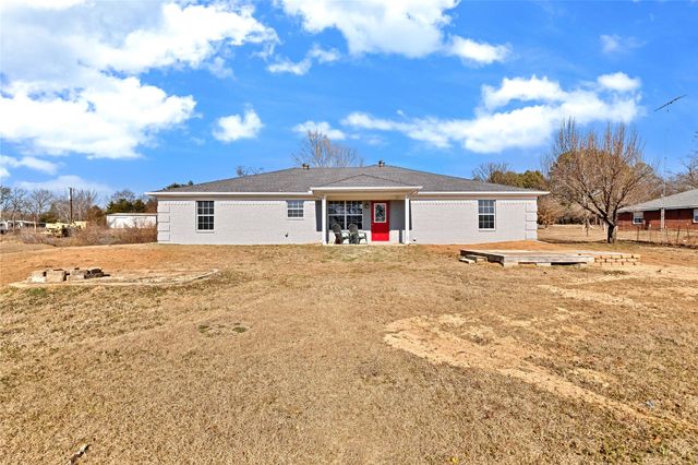 566 Mccraw Lane, Denison, TX 75021