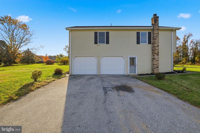 3900 BLUE HILL RD, Hanover, PA 17331