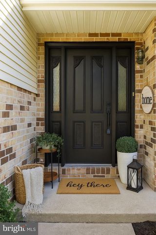 3900 BLUE HILL RD, Hanover, PA 17331