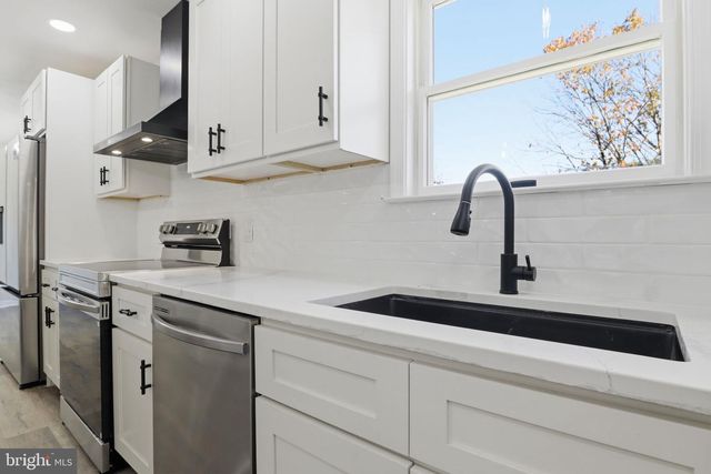 3900 BLUE HILL RD, Hanover, PA 17331