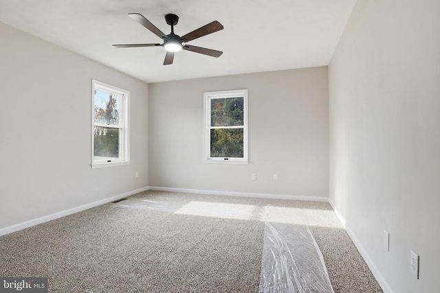 3900 BLUE HILL RD, Hanover, PA 17331