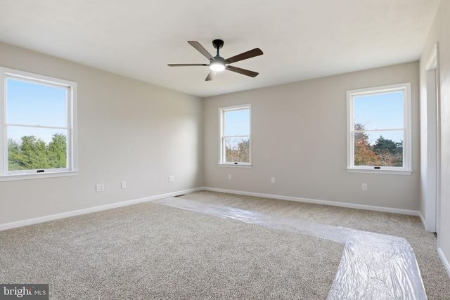 3900 BLUE HILL RD, Hanover, PA 17331