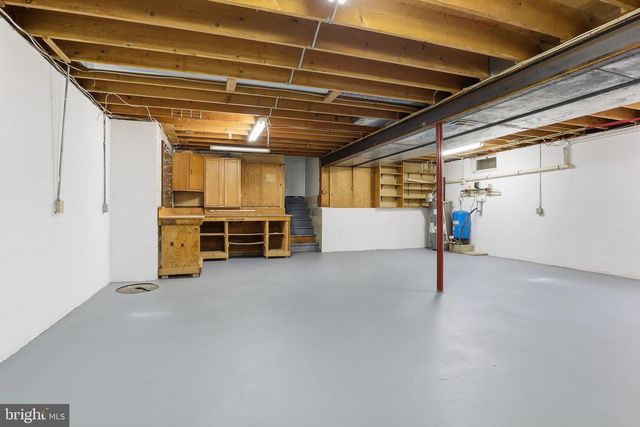 3900 BLUE HILL RD, Hanover, PA 17331