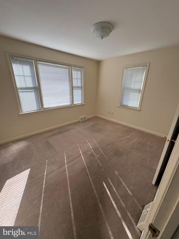 701 W BROOKE AVE, Magnolia, NJ 08049