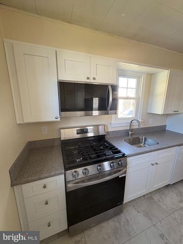 701 W BROOKE AVE, Magnolia, NJ 08049