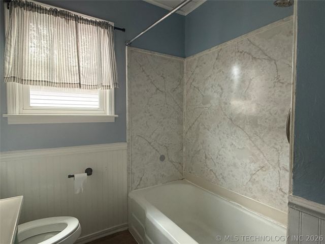 200 S Delaware Street, Dewey, OK 74029