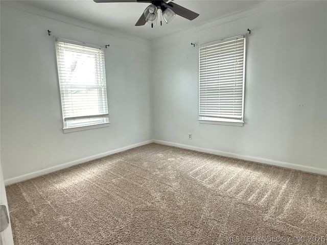 200 S Delaware Street, Dewey, OK 74029
