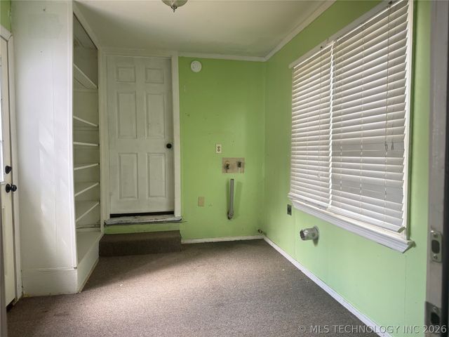 200 S Delaware Street, Dewey, OK 74029