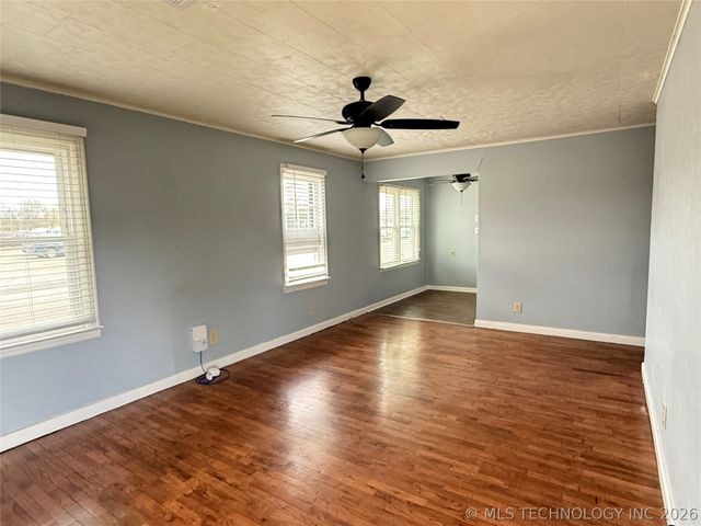 200 S Delaware Street, Dewey, OK 74029