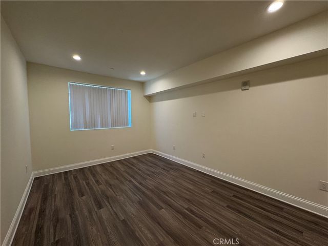 14934 Burbank Boulevard 202, Sherman Oaks, CA 91411
