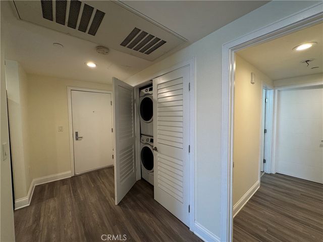 14934 Burbank Boulevard 202, Sherman Oaks, CA 91411