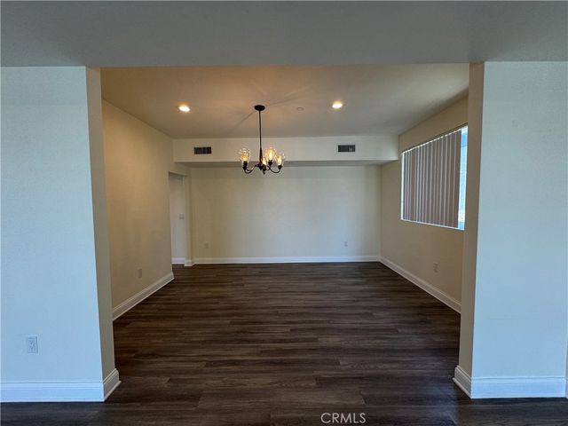 14934 Burbank Boulevard 202, Sherman Oaks, CA 91411