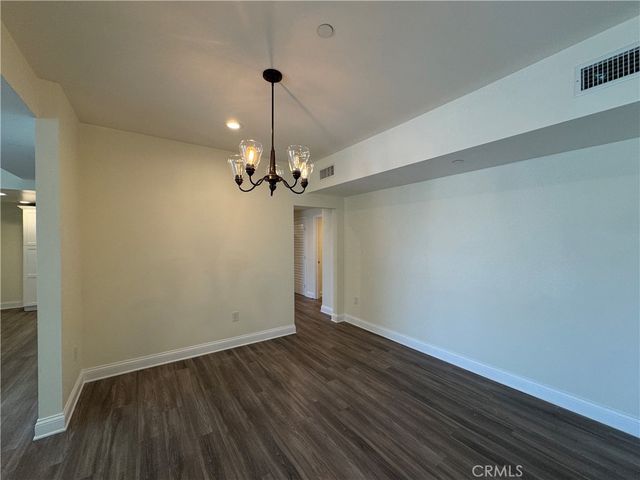 14934 Burbank Boulevard 202, Sherman Oaks, CA 91411