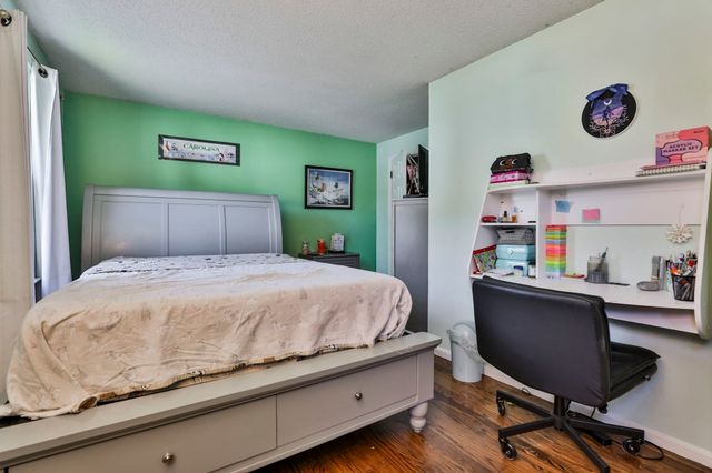 720 Hypine Rd, Dracut, MA 01826