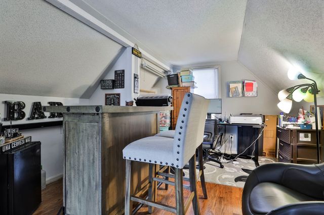 720 Hypine Rd, Dracut, MA 01826