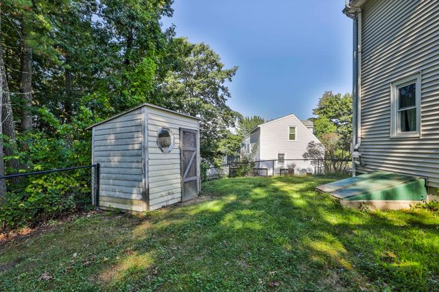 720 Hypine Rd, Dracut, MA 01826
