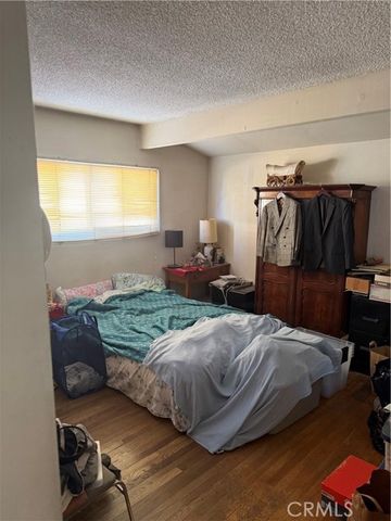 7232 Zelzah, Reseda (los Angeles), CA 91335