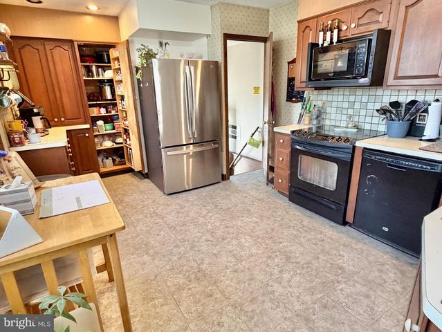 126 4TH AVE, Roebling, NJ 08554