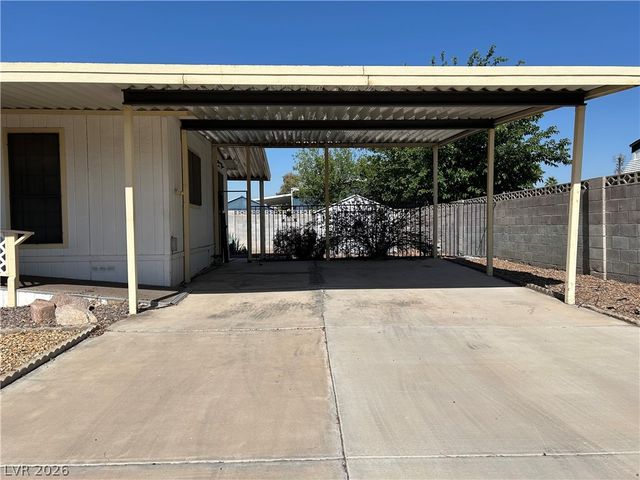 3333 Ewa Beach Drive, Las Vegas, NV 89122