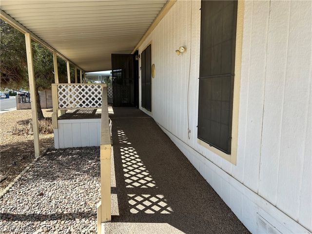 3333 Ewa Beach Drive, Las Vegas, NV 89122
