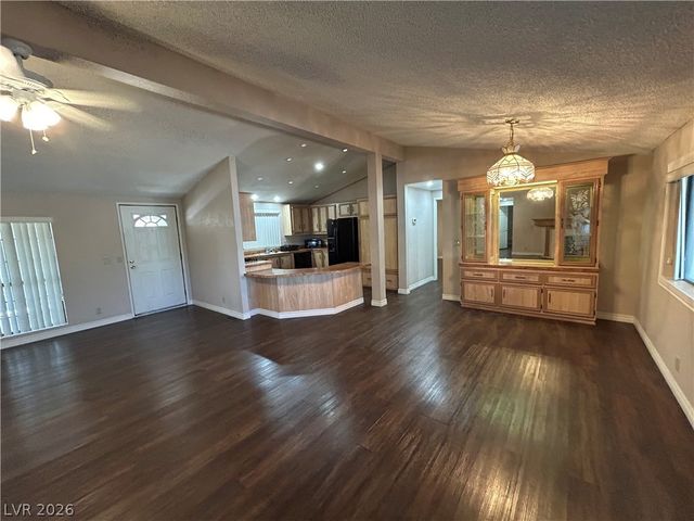 3333 Ewa Beach Drive, Las Vegas, NV 89122