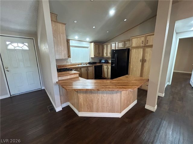 3333 Ewa Beach Drive, Las Vegas, NV 89122