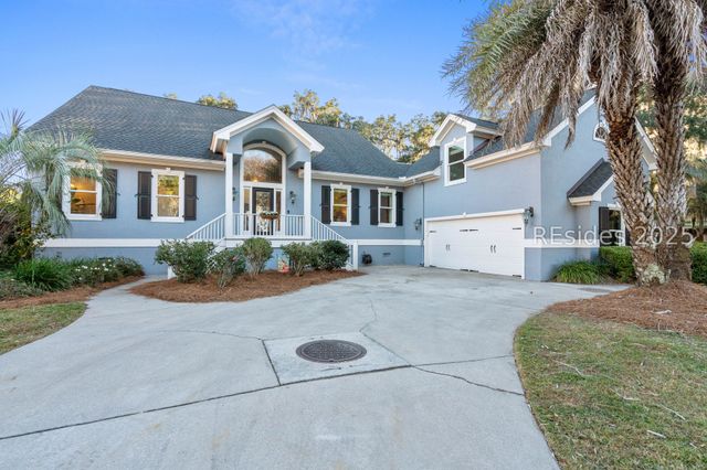 5 Petigru Dr, Beaufort, SC 29902