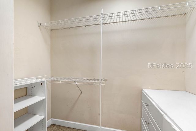 5 Petigru Dr, Beaufort, SC 29902