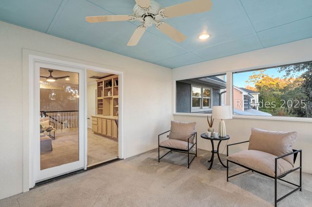 5 Petigru Dr, Beaufort, SC 29902