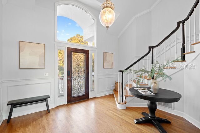 5 Petigru Dr, Beaufort, SC 29902