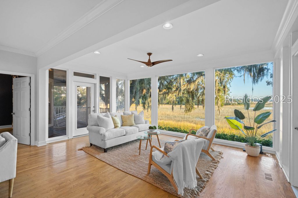 5 Petigru Dr, Beaufort, SC 29902