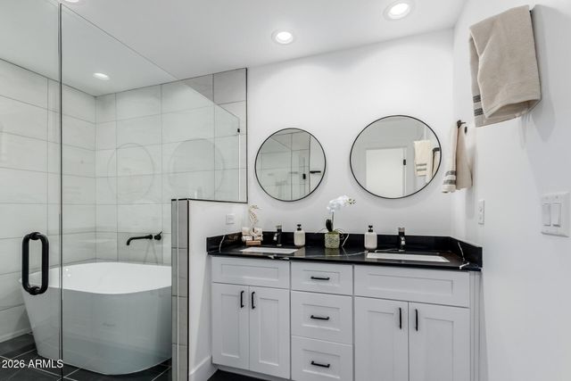 3426 E UNIVERSITY Drive 106, Mesa, AZ 85213