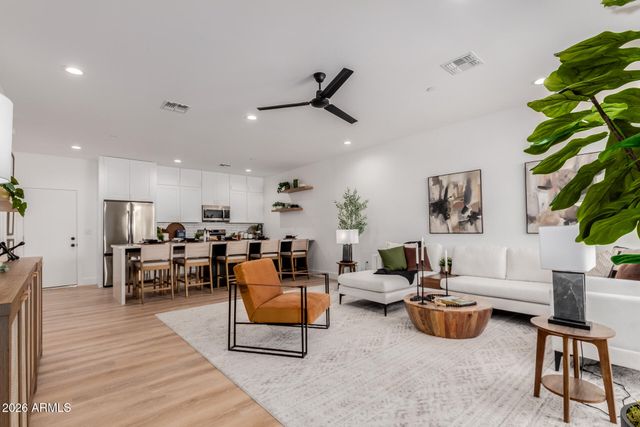 3426 E UNIVERSITY Drive 106, Mesa, AZ 85213